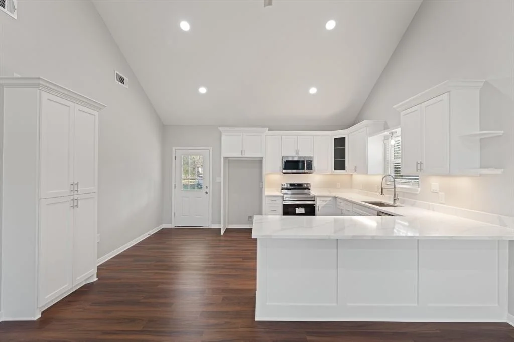 Photo of 327 Pecan