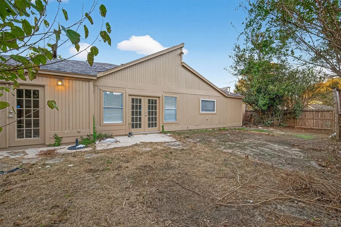 Photo of 5451 Oakhaven Lane