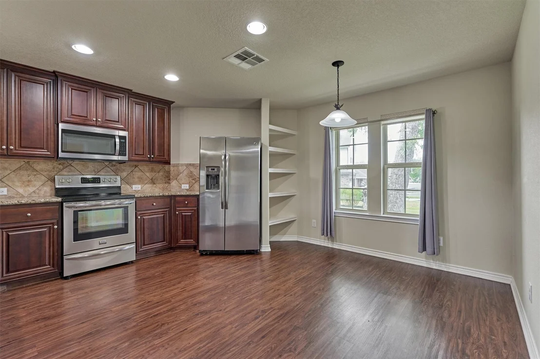 Photo of 15031 Port Circle