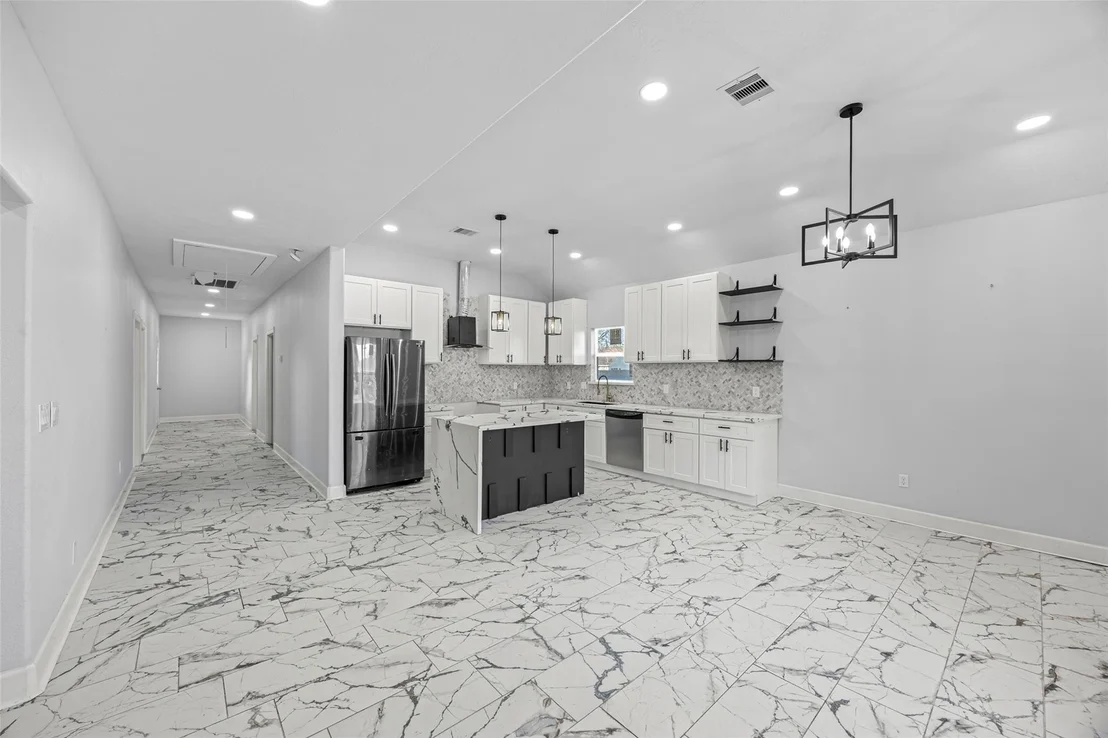 Photo of 8824 Leander Street
