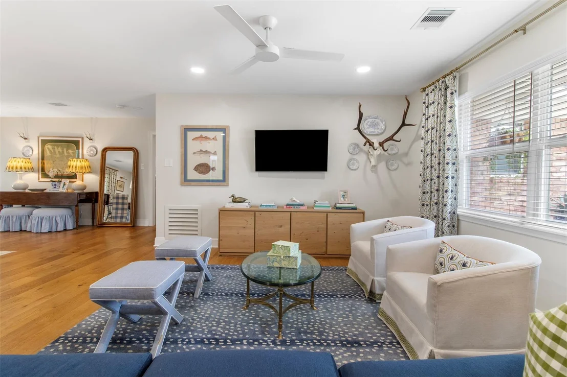 Photo of 6427 Kury Lane