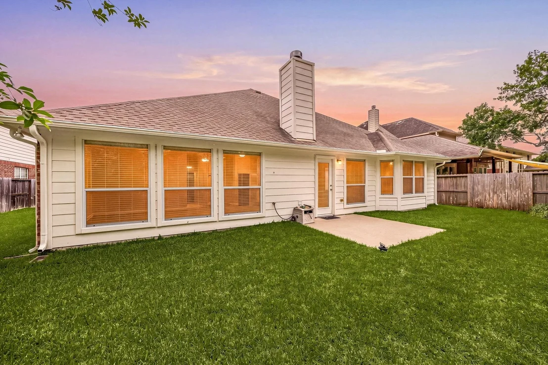 Photo of 30607 Hackinson Drive