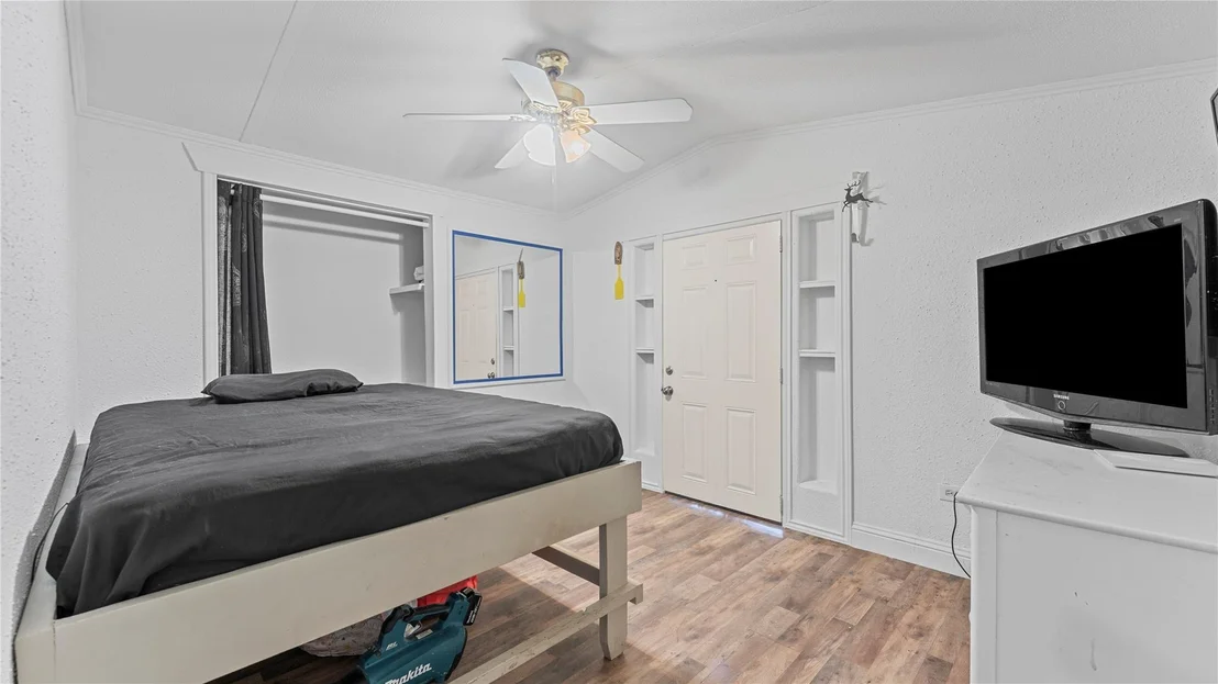 Photo of 22202 Maplewood Drive