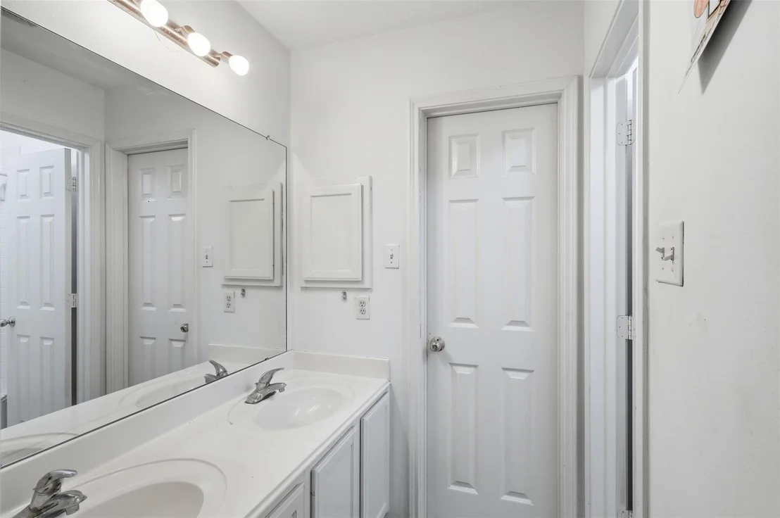 Photo of 187 Bristol Bend Circle