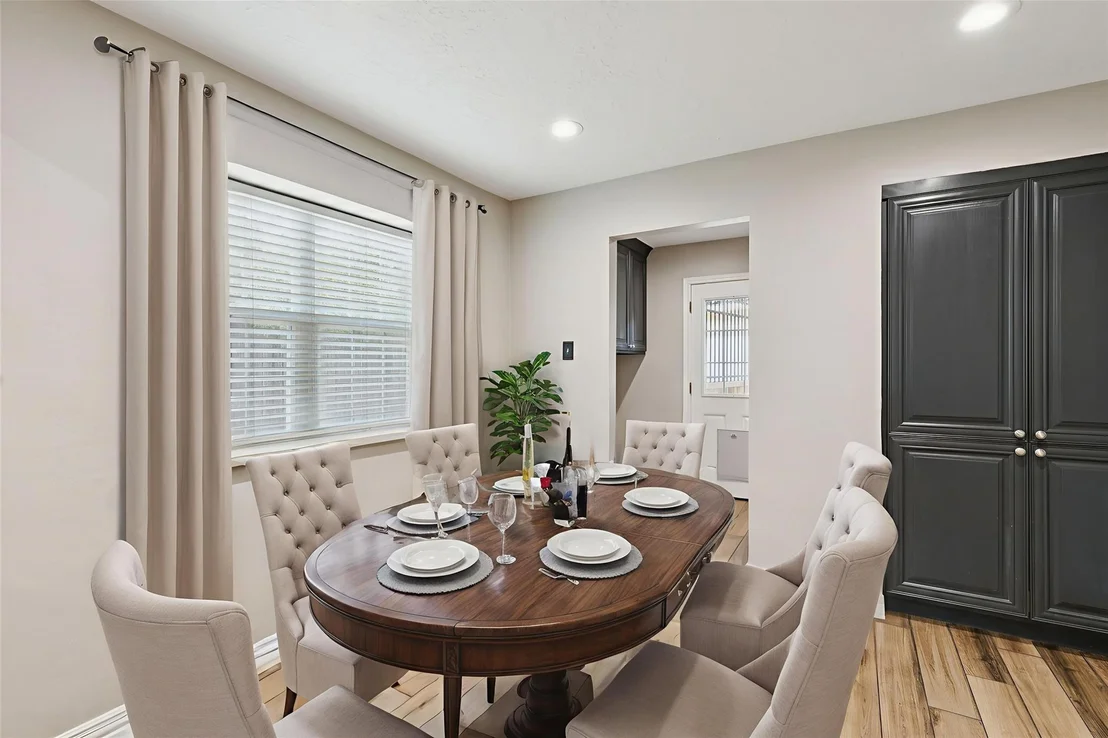 Photo of 3630 Chapel Square Drive