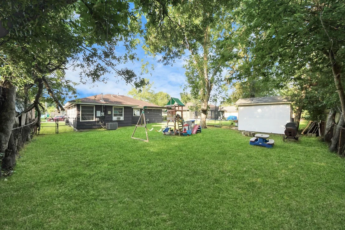 Photo of 805 Armor Avenue