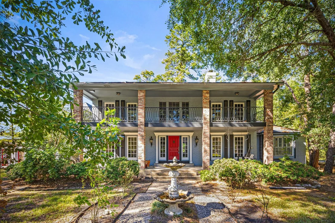Photo of 1906 Castlerock Drive