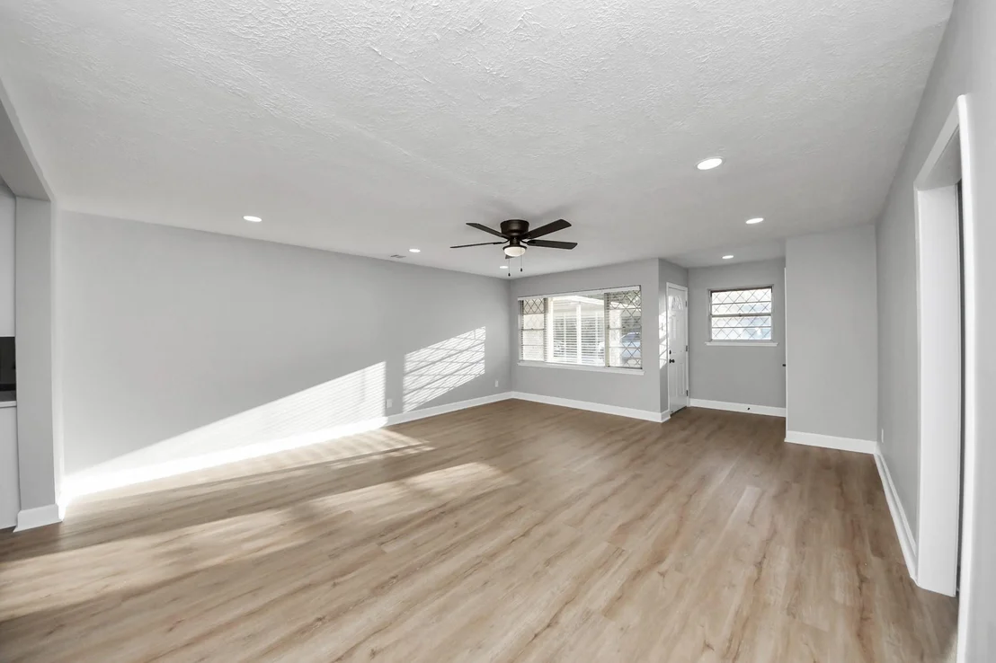 Photo of 1812 Locklaine Drive