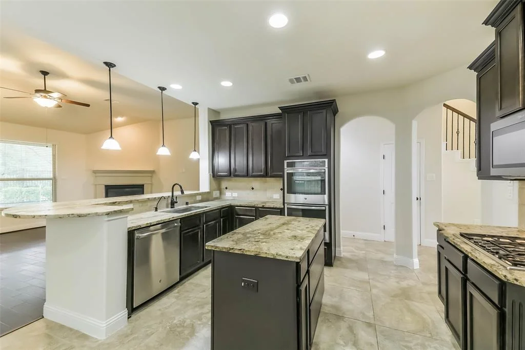 Photo of 15 Waterfall Way