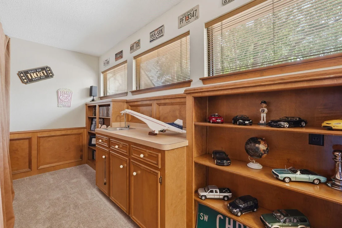 Photo of 15007 Benfer Road