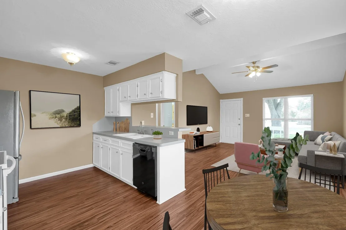 Photo of 15236 Starboard Drive