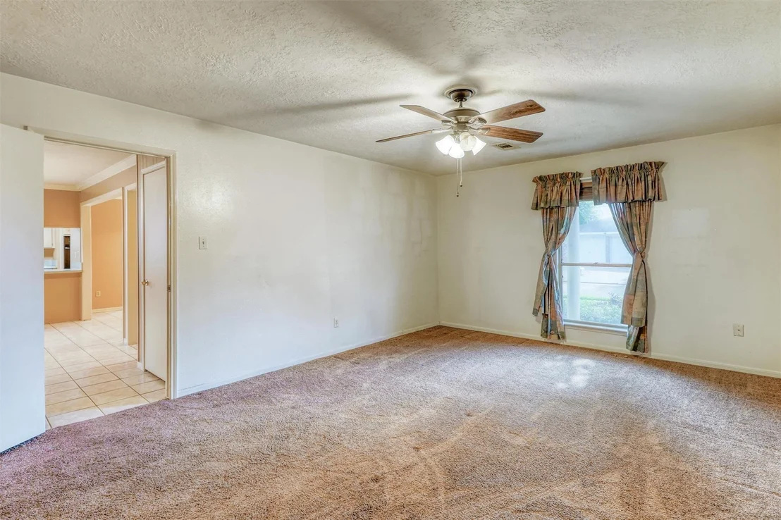 Photo of 534 Belwin Drive