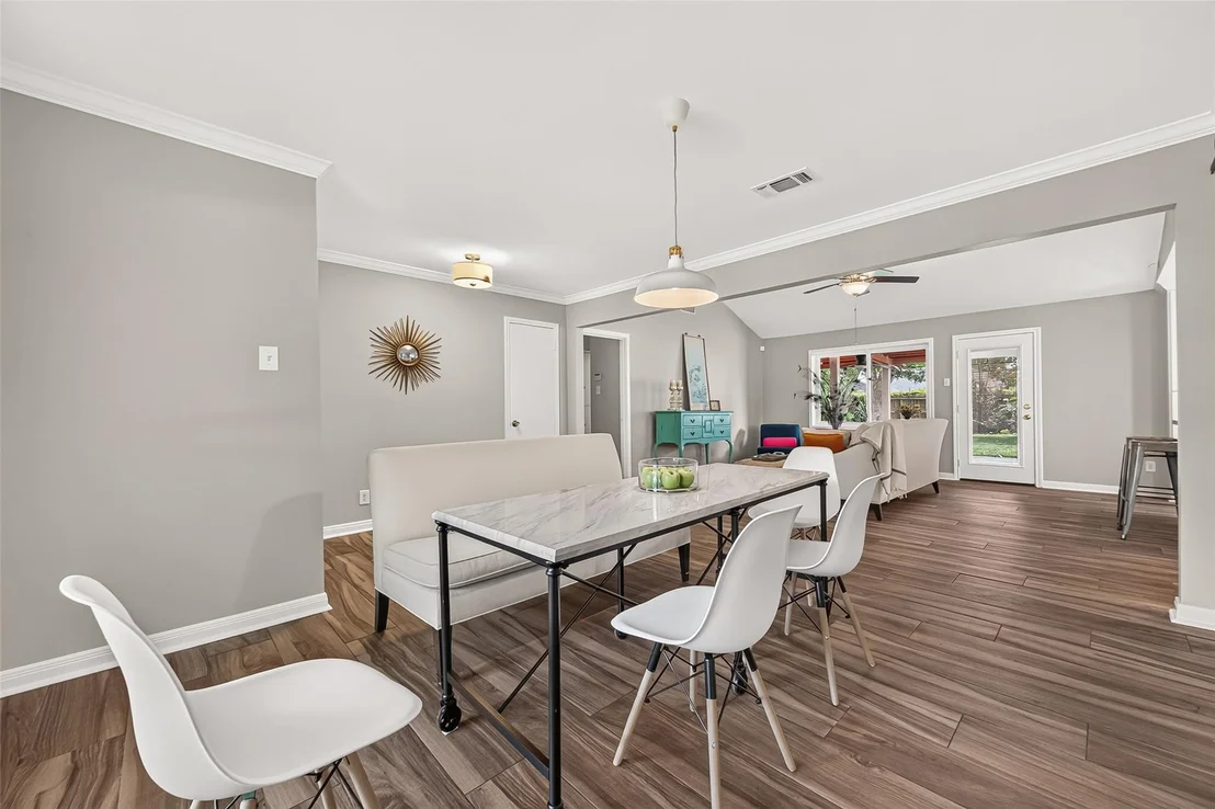 Photo of 6011 Benning Drive