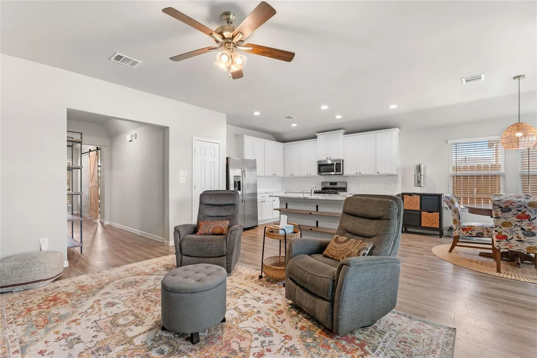 Photo of 787 Dogberry Court