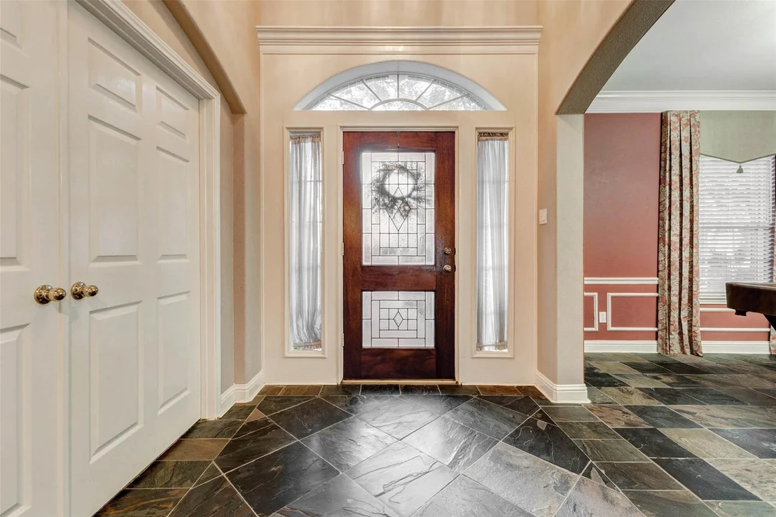 Photo of 2106 Shade Crest Drive