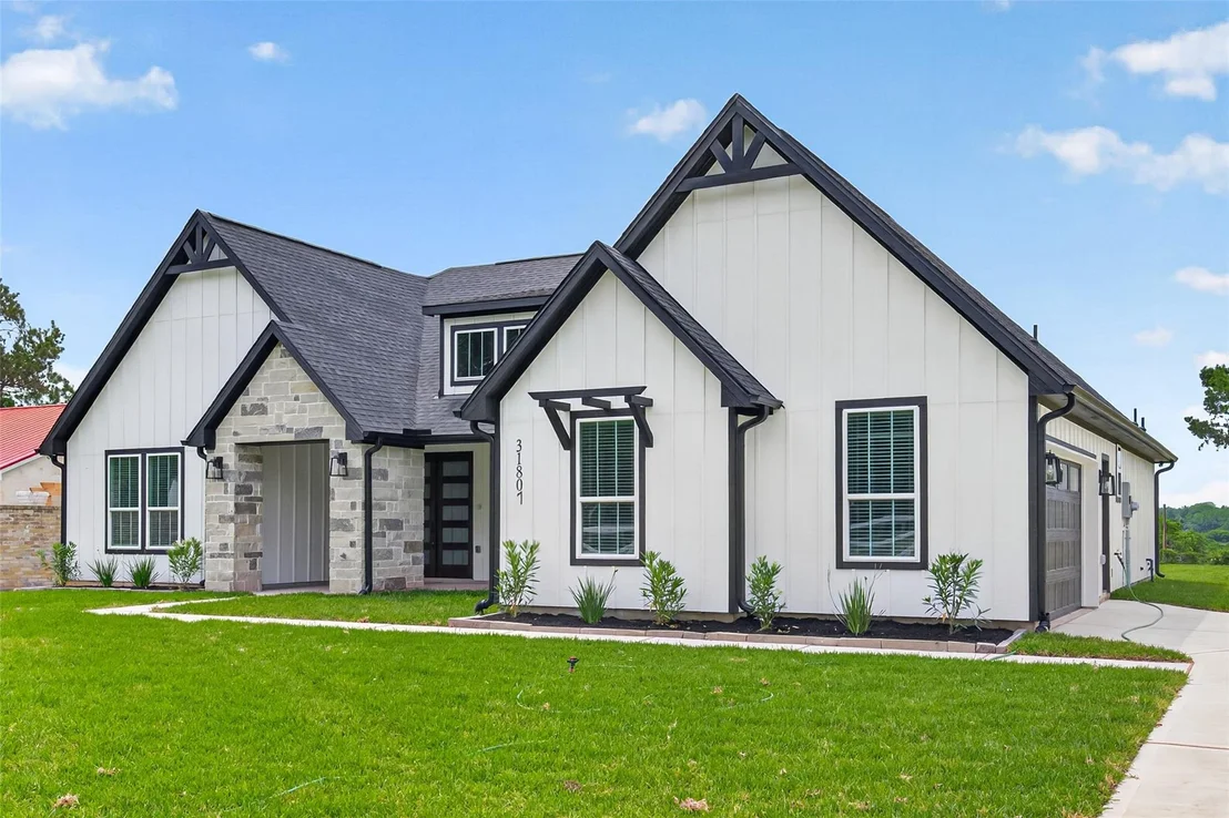 Photo of 31807 Charter Lane