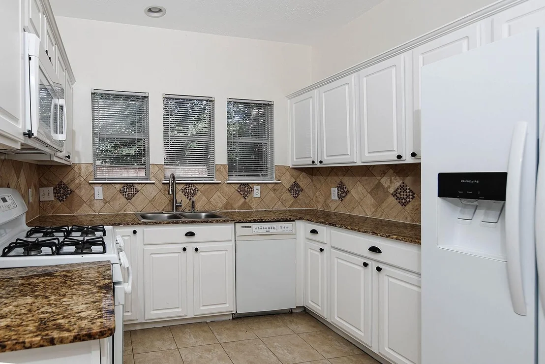 Photo of 35 S Avonlea Circle