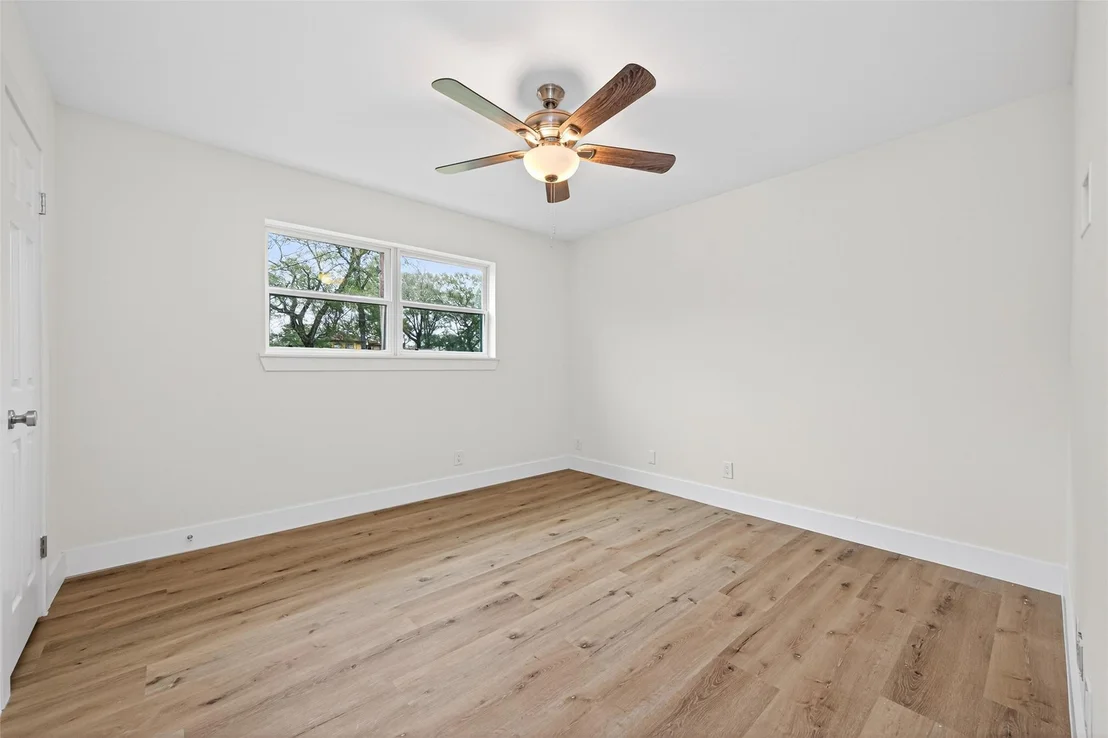 Photo of 4012 Theiss Road