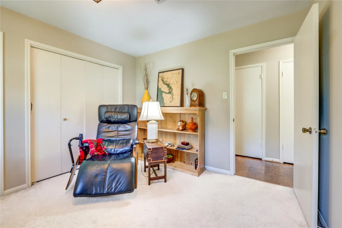 Photo of 1843 Round Lake Drive