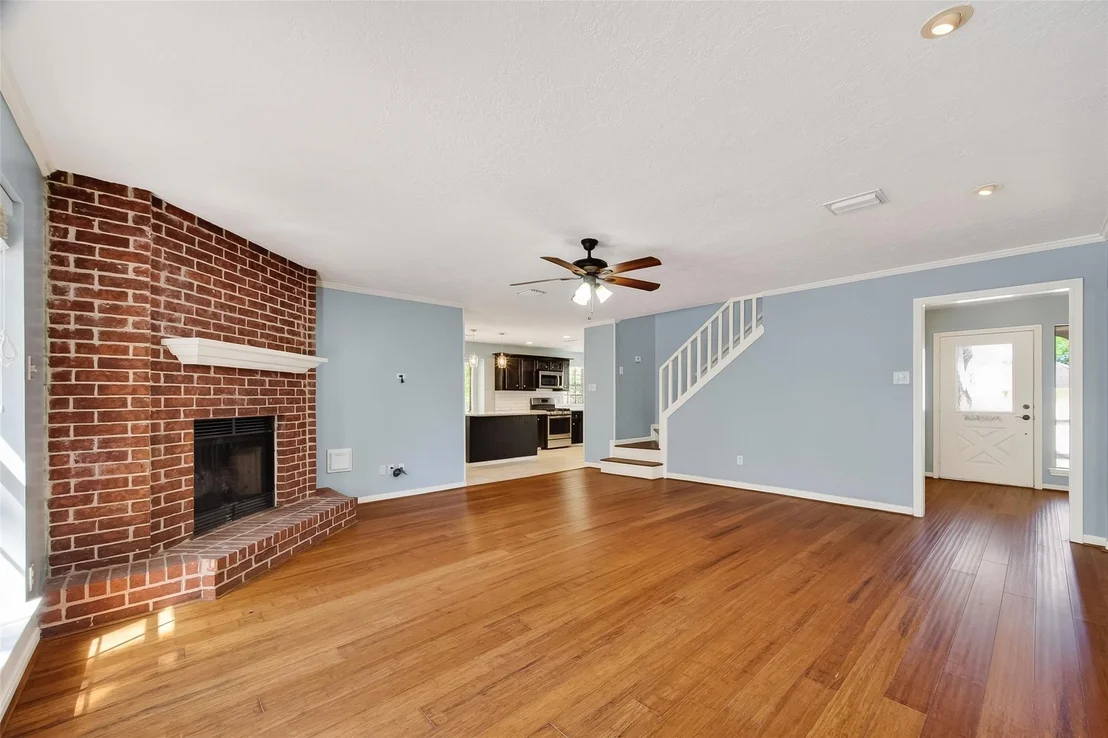 Photo of 1015 Oak Leaf Street