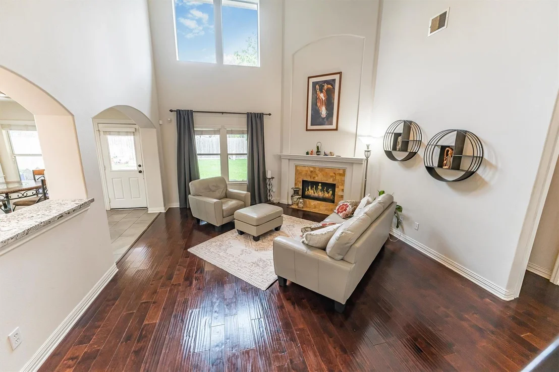 Photo of 6822 Summer Bridge Lane