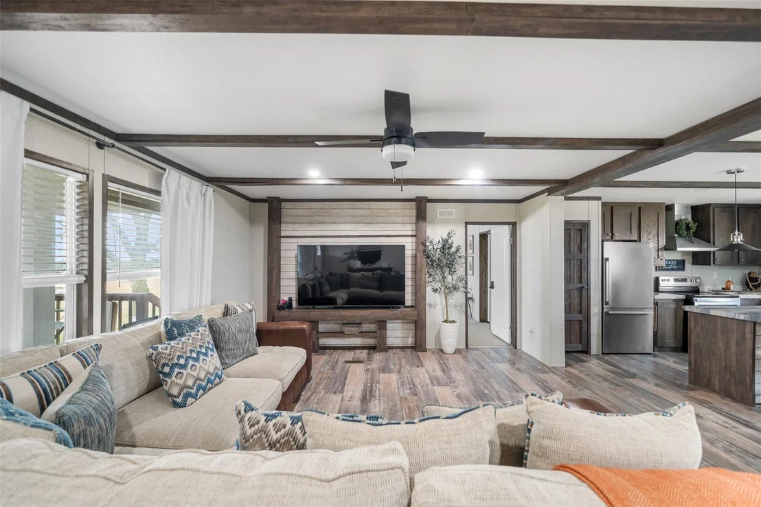 Photo of 1722 County Road 248