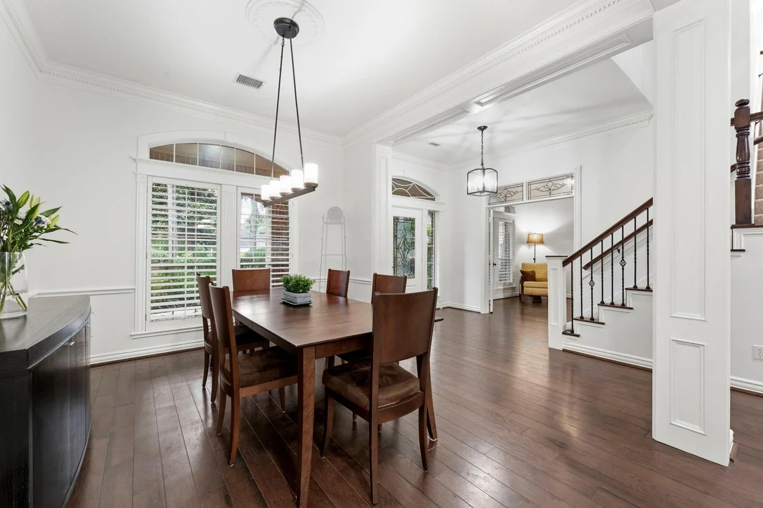 Photo of 130 E Fairbranch Circle