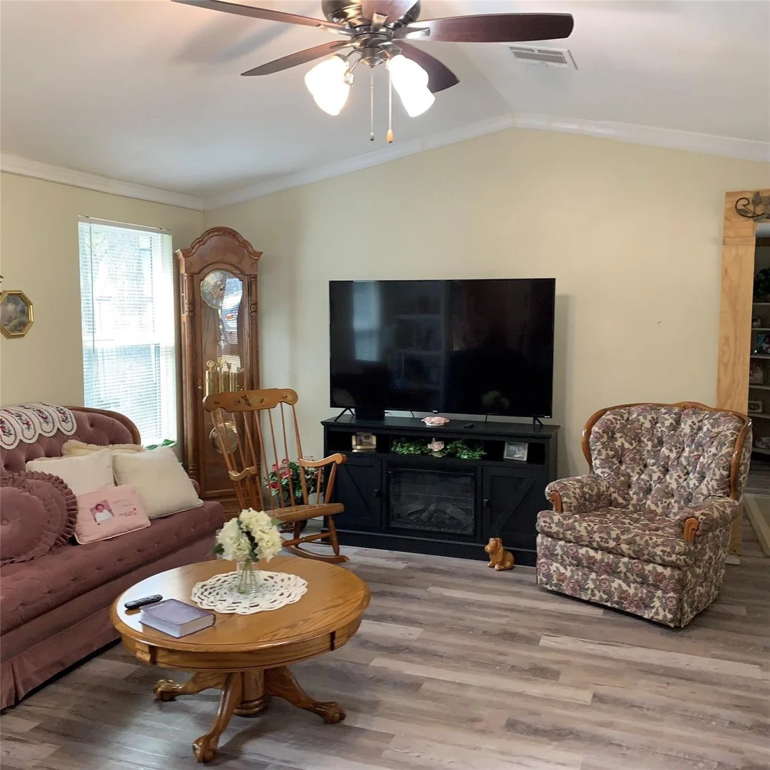 Photo of 480 Sportsman Drive