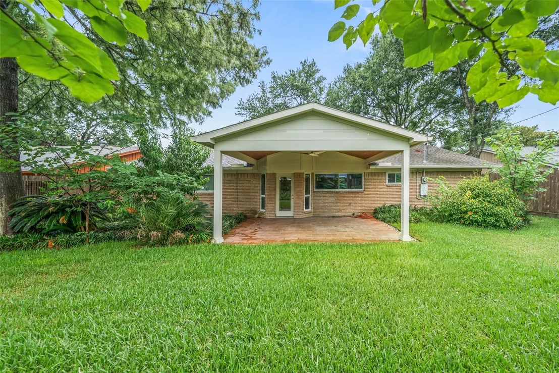 Photo of 6918 Pine Grove Drive