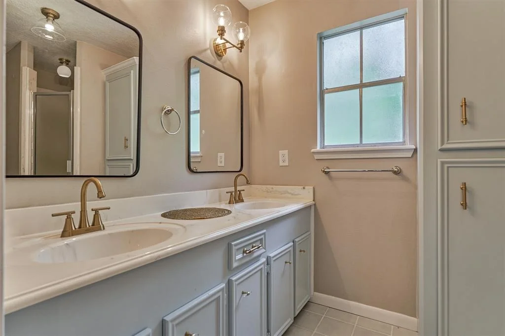 Photo of 23814 Creekview Drive