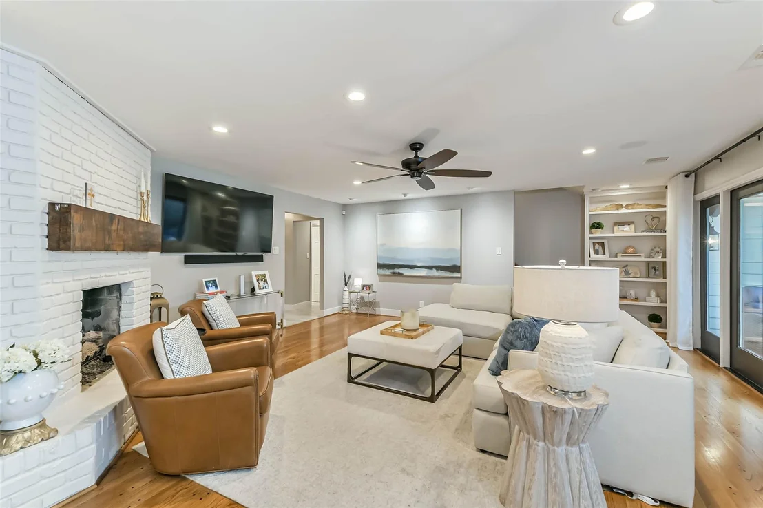 Photo of 10015 Lynbrook Drive