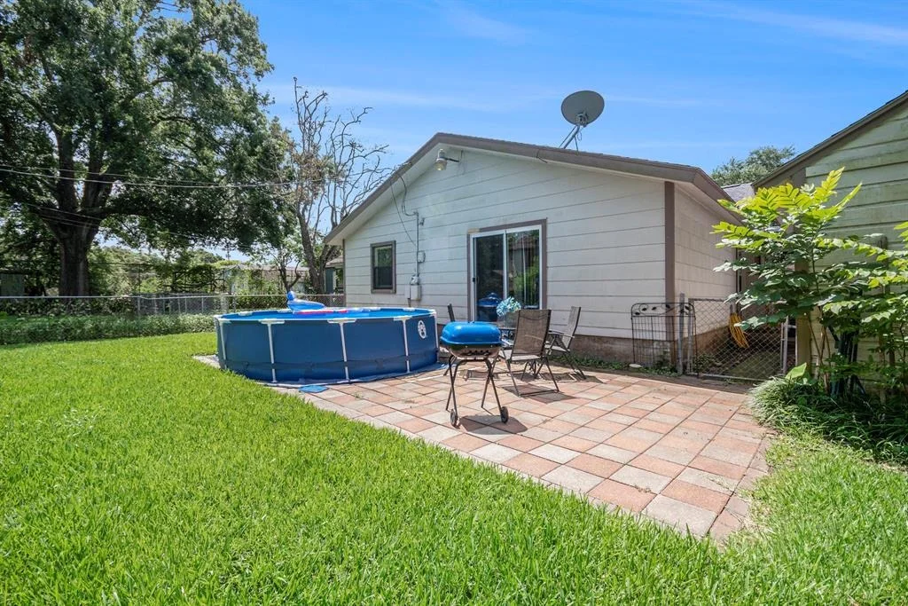 Photo of 1908 Oleander Drive