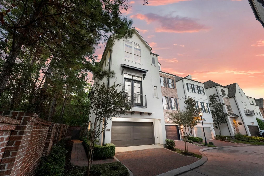 Photo of 130 Gateway Park Place