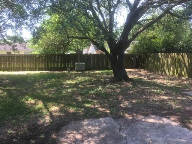 Photo of 4719 Rivertree Lane