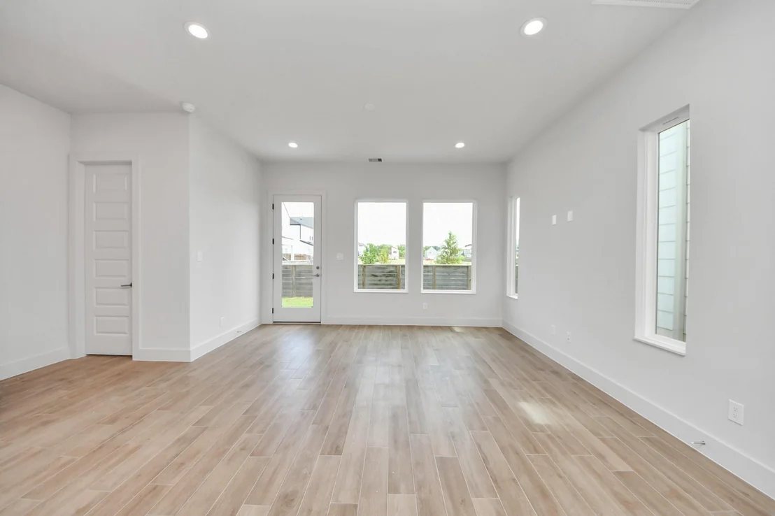 Photo of 2211 Diagonal Lane