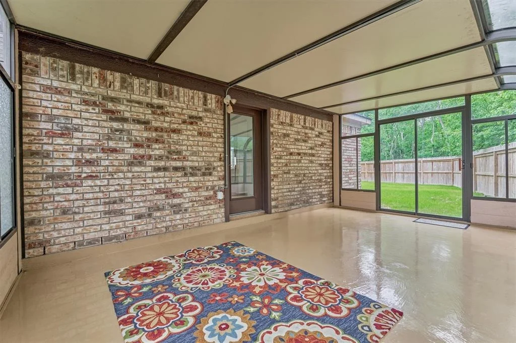 Photo of 199 N Village Knoll Circle