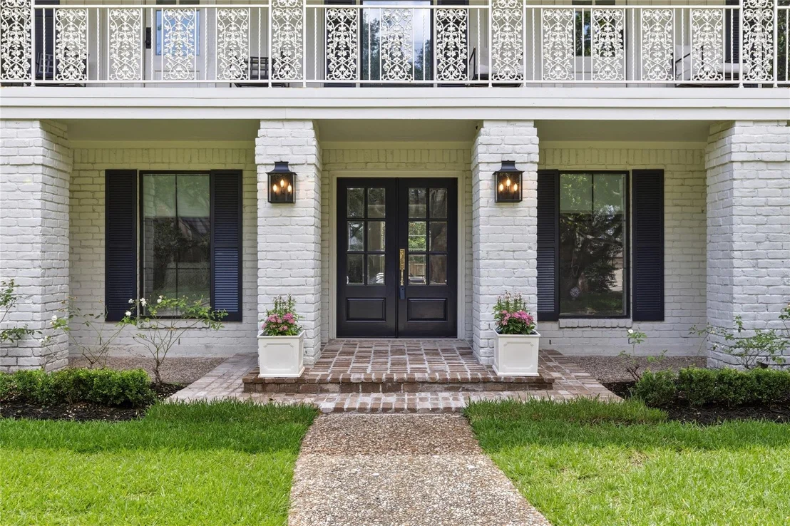 Photo of 12035 Riverview Drive