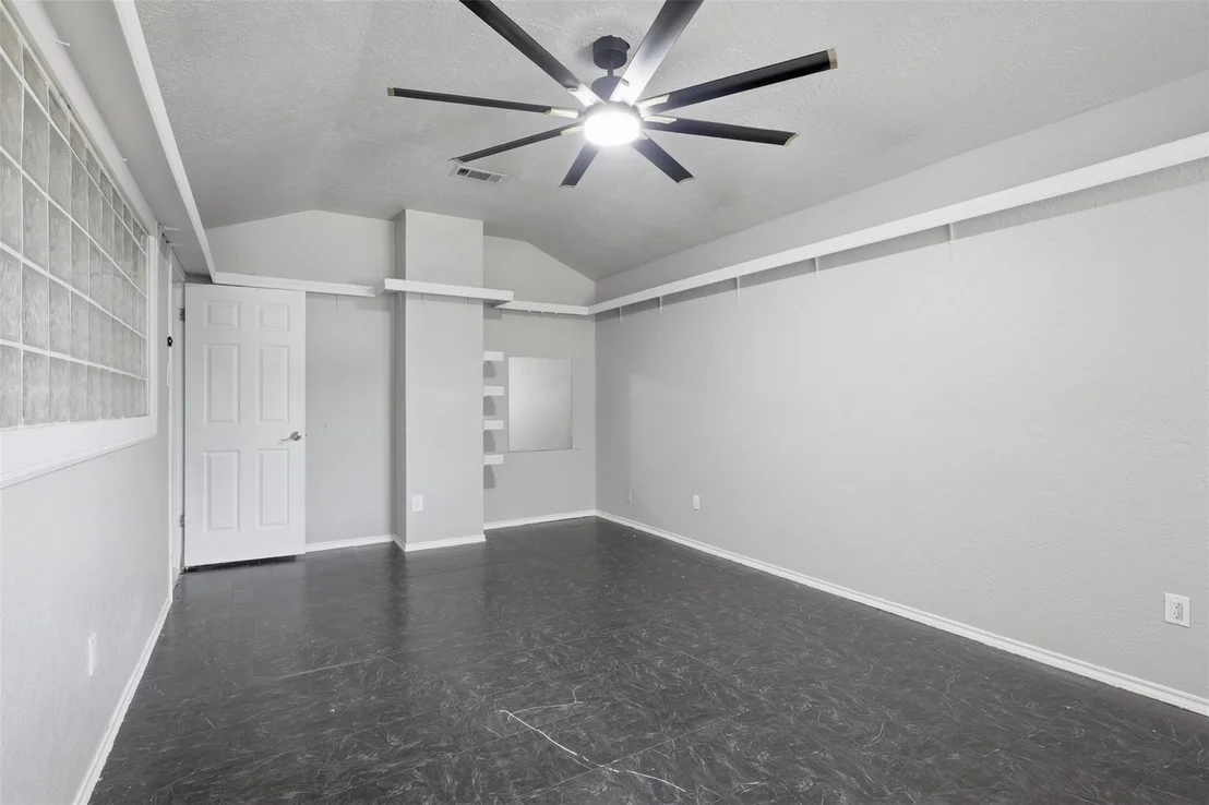 Photo of 3831 Derbyhall Drive