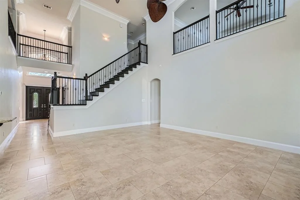 Photo of 6710 Brownbark
