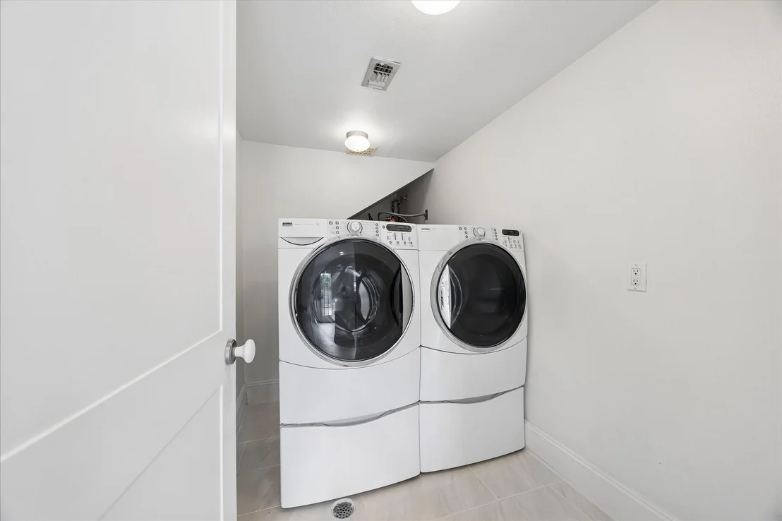 Photo of 2406 Brooktree Drive