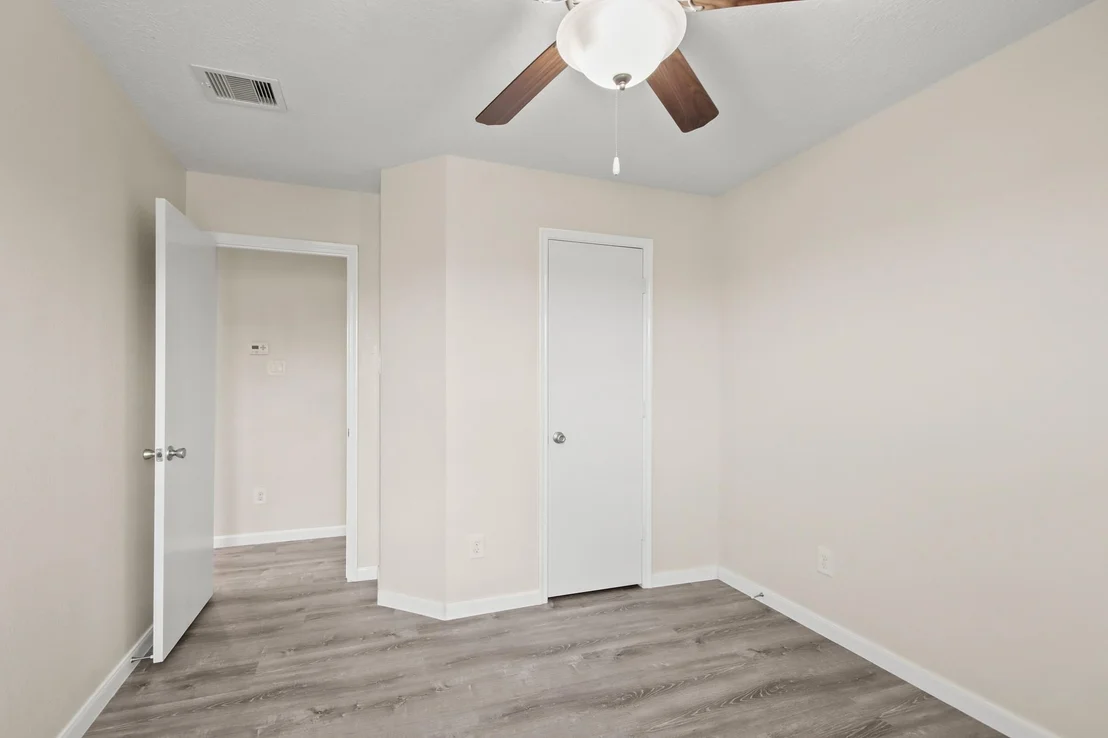 Photo of 1223 Grassy View Drive