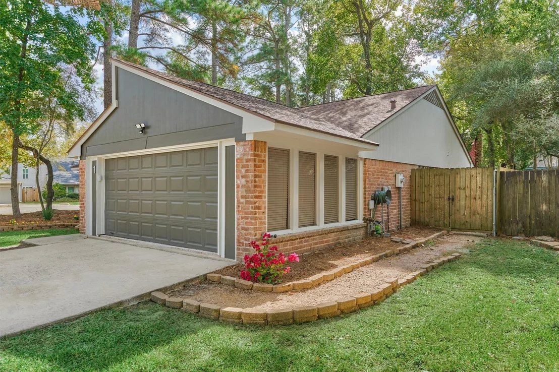 Photo of 1 Fiddleleaf Court