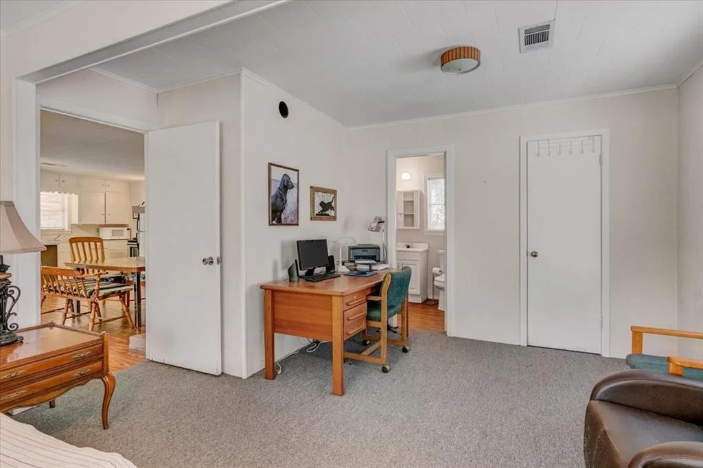 Photo of 219 Watie Road