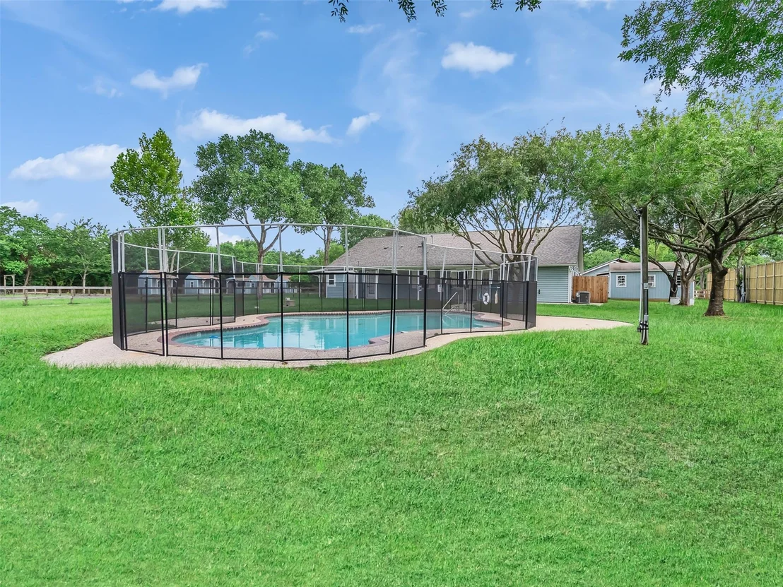 Photo of 28085 Morton Road
