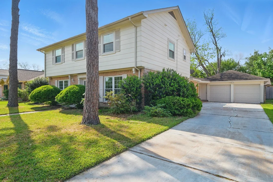 Photo of 9711 Derrik Drive