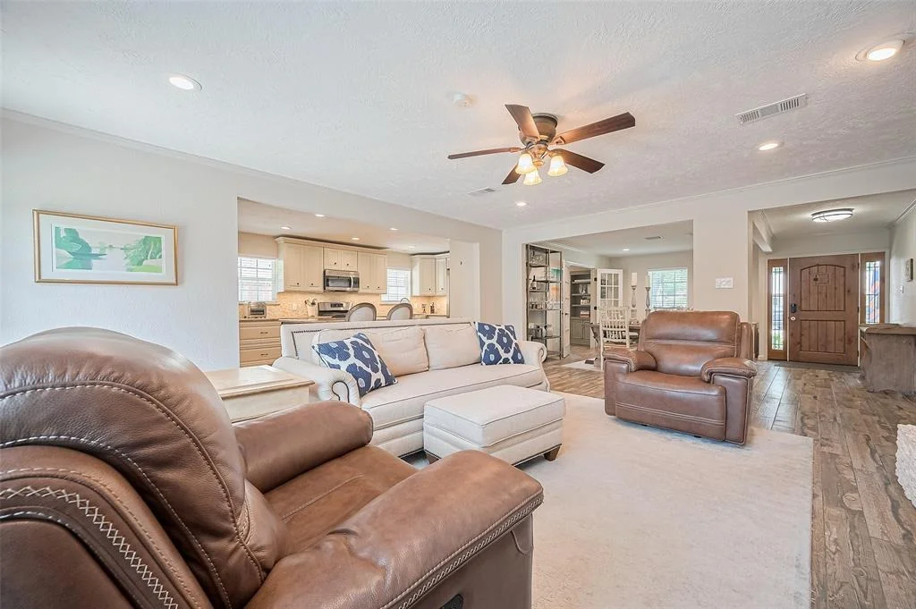 Photo of 10807 Overbrook Lane