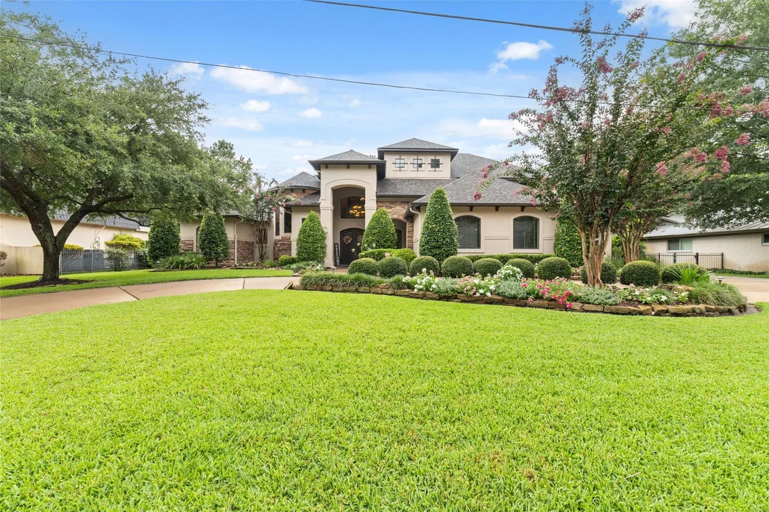 Photo of 6210 Pebble Beach Drive