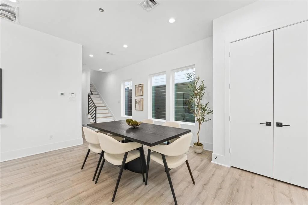 Photo of 1847 Wycliffe Drive