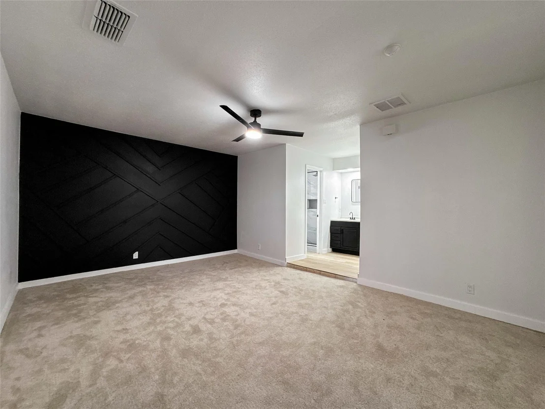 Photo of 4934 Whispering Falls Drive