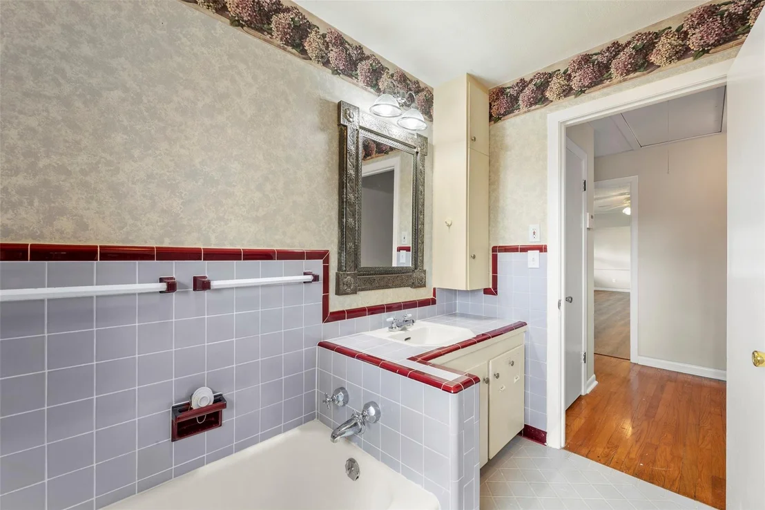 Photo of 1327 Hodges Lane